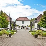 New Hotel Lilik